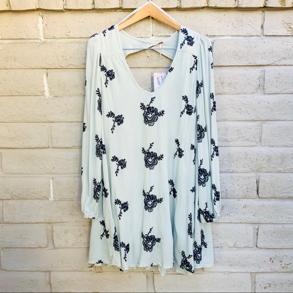 π NWT Free People Embroidered Austin Dress π - Picture 2 of 8